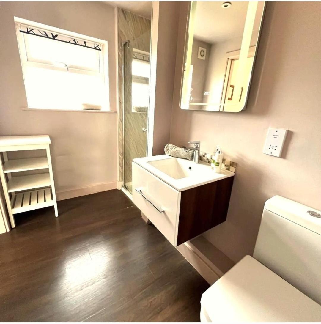 Oak Tree Rooms Ltd Brockenhurst Bagian luar foto